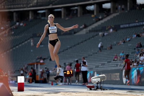 Merle Homeier (LG Goettingen) im Weitsprung waehrend der deutschen Leichtathletik-Meisterschaften im Olympiastadion am 26.06.2022 in Berlin